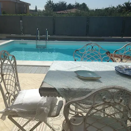 Villetta San Leone Holiday home *